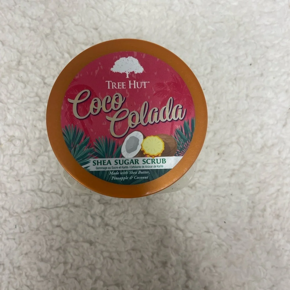 Tree Hut Coco Colada SHEA SUGAR Exfoliating and Ultra Hydrating Body Scrub 18 oz